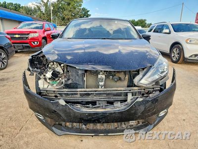 Piąte zdjęcie samochodu w środku: 2018 NISSAN SENTRA SL VIN:3N1AB7AP0JY318990 - miniatura