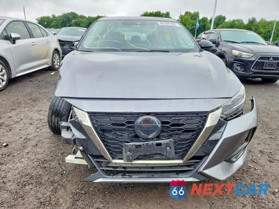 Piąte zdjęcie samochodu w środku: 2021 NISSAN SENTRA VIN:3N1AB8DV5MY314115 - miniatura