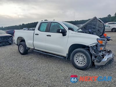 Czwarte zdjęcie samochodu z boku: 2023 CHEVROLET SILVERADO C1500 VIN:1GCRAAEK2PZ148659 - miniatura