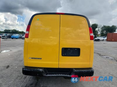 Zdjęcie 6 z 13 samochodu: 2021 CHEVROLET EXPRESS 2500 CARGO DELIVERY VAN VIN:1GCWGAFP2M1167427 - miniatura