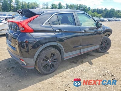 Trzecie zdjęcie samochodu z tyłu: 2019 MITSUBISHI ECLIPSE CROSS LE VIN:JA4AT4AA0KZ028805 - miniatura