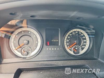 Zdjęcie 9 z 13 samochodu: 2014 RAM 2500 VIN:3C6UR5CJ1EG225451 - miniatura