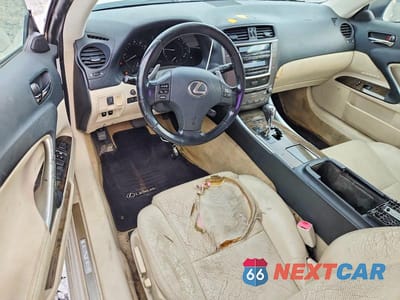 Zdjęcie 8 z 13 samochodu: 2010 LEXUS IS 350 VIN:JTHFE2C22A2501724 - miniatura
