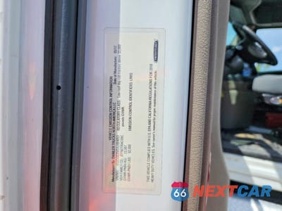 Zdjęcie 12 z 12 samochodu: 2018 FREIGHTLINER CASCADIA 1 - SEMI TRUCK VIN:1FUGGEDV0JLHB4053 - miniatura