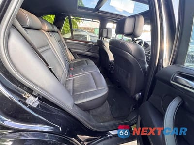 Zdjęcie 6 z 10 samochodu: 2013 BMW X5 XDRIVE50I VIN:5UXZV8C50D0C14959 - miniatura