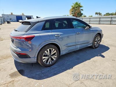 Trzecie zdjęcie samochodu z tyłu: 2023 AUDI Q4 E-TRON PREMIUM PLUS VIN:WA1BCBFZ7PP026611 - miniatura
