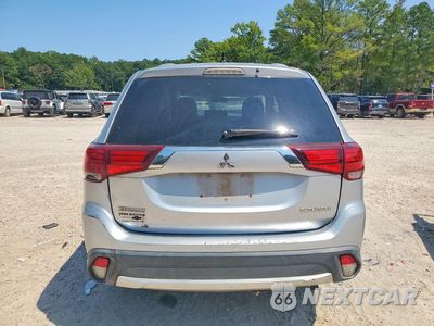 Zdjęcie 6 z 14 samochodu: 2016 MITSUBISHI OUTLANDER ES VIN:JA4AD2A38GZ014774 - miniatura