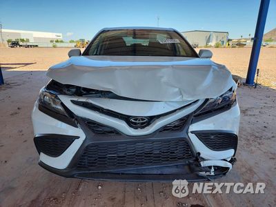 Piąte zdjęcie samochodu w środku: 2023 TOYOTA CAMRY SE VIN:4T1G11AK9PU108374 - miniatura
