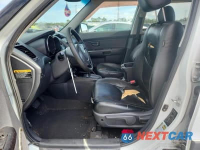 Zdjęcie 7 z 12 samochodu: 2010 KIA SOUL + VIN:KNDJT2A20A7171010 - miniatura