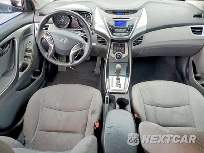 Zdjęcie 8 z 12 samochodu: 2013 HYUNDAI ELANTRA GLS VIN:5NPDH4AE1DH333862 - miniatura