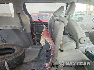Zdjęcie 11 z 13 samochodu: 2011 TOYOTA SIENNA XLE 8-PASSENGER VIN:5TDYK3DC9BS087013 - miniatura