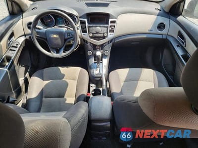 Zdjęcie 8 z 12 samochodu: 2014 CHEVROLET CRUZE LS VIN:1G1PA5SH2E7164370 - miniatura