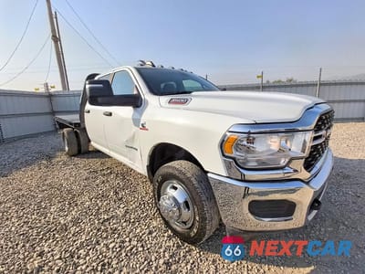Czwarte zdjęcie samochodu z boku: 2024 RAM 3500 VIN:3C7WRTCLXRG409173 - miniatura