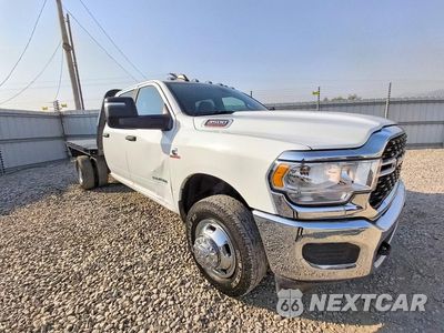 Czwarte zdjęcie samochodu z boku: 2024 RAM 3500 VIN:3C7WRTCLXRG409173 - miniatura