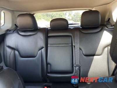 Zdjęcie 10 z 13 samochodu: 2018 JEEP COMPASS LIMITED VIN:3C4NJDCB9JT231555 - miniatura
