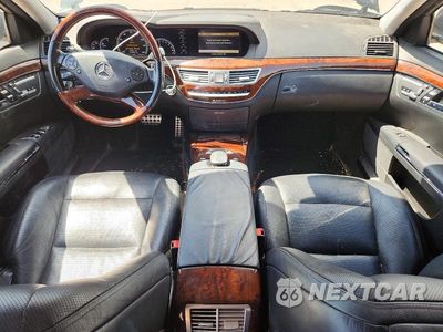 Zdjęcie 8 z 13 samochodu: 2013 MERCEDES-BENZ S 550 4MATIC VIN:WDDNG9EB5DA527201 - miniatura