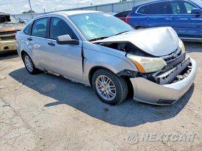 Czwarte zdjęcie samochodu z boku: 2009 FORD FOCUS SE VIN:1FAHP35N29W189559 - miniatura