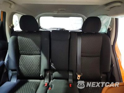 Zdjęcie 10 z 14 samochodu: 2019 NISSAN ROGUE SV VIN:JN8AT2MV4KW378372 - miniatura