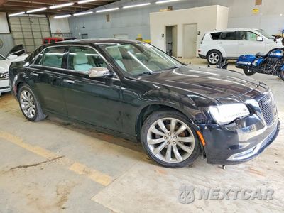 Czwarte zdjęcie samochodu z boku: 2019 CHRYSLER 300 LIMITED VIN:2C3CCAEG9KH528607 - miniatura