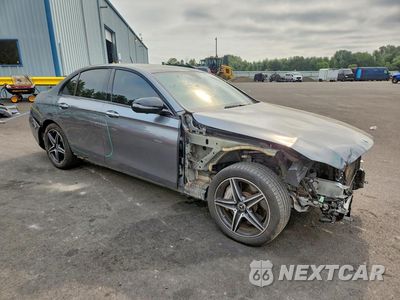 Czwarte zdjęcie samochodu z boku: 2020 MERCEDES-BENZ E 350 4MATIC VIN:W1KZF8EB4LA812386 - miniatura