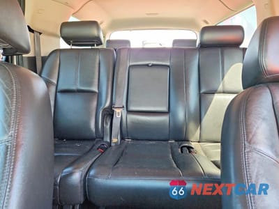 Zdjęcie 10 z 13 samochodu: 2008 GMC YUKON XL K1500 VIN:1GKFK16348R116857 - miniatura
