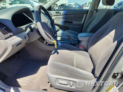 Zdjęcie 7 z 13 samochodu: 2006 TOYOTA CAMRY LE VIN:4T1BE32K56U162505 - miniatura