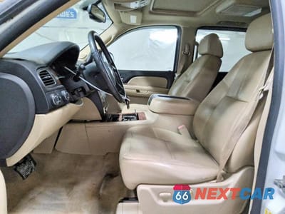 Zdjęcie 7 z 13 samochodu: 2007 CHEVROLET SUBURBAN K1500 VIN:1GNFK16347J278648 - miniatura
