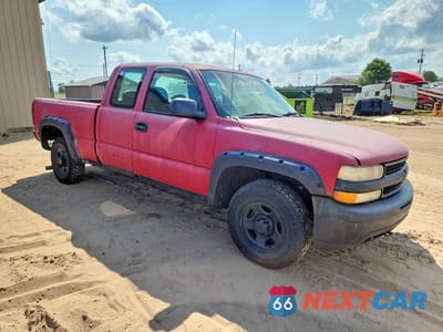 Czwarte zdjęcie samochodu z boku: 2002 CHEVROLET SILVERADO K1500 VIN:2GCEK19T821311573 - miniatura