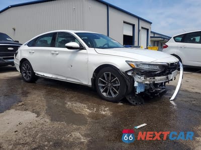 Czwarte zdjęcie samochodu z boku: 2021 HONDA ACCORD EXL VIN:1HGCV1F53MA012121 - miniatura