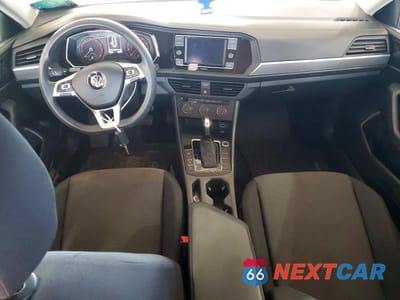 Zdjęcie 8 z 12 samochodu: 2019 VOLKSWAGEN JETTA S VIN:3VWC57BU8KM199075 - miniatura