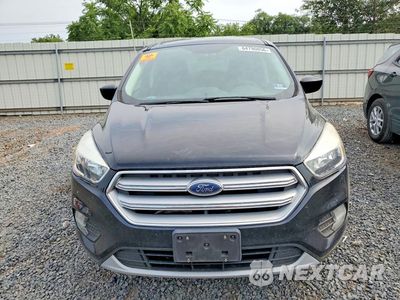 Piąte zdjęcie samochodu w środku: 2019 FORD ESCAPE SE VIN:1FMCU0GD5KUA10315 - miniatura