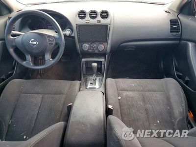 Zdjęcie 8 z 12 samochodu: 2012 NISSAN ALTIMA 2.5 VIN:1N4AL2AP4CC201329 - miniatura