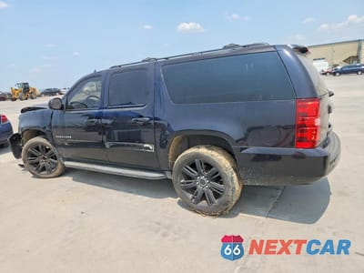 Drugie zdjęcie samochodu z przodu: 2014 CHEVROLET SUBURBAN C1500 LS VIN:1GNSCHE02ER212321 - miniatura
