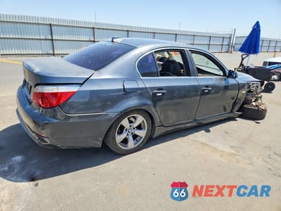 Trzecie zdjęcie samochodu z tyłu: 2008 BMW 528 I VIN:WBANU53528C110022 - miniatura