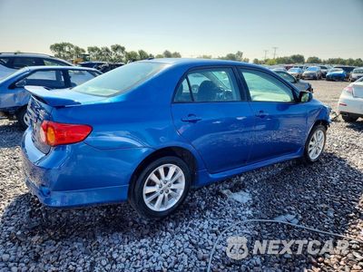 Trzecie zdjęcie samochodu z tyłu: 2010 TOYOTA COROLLA S VIN:2T1BU4EE4AC426810 - miniatura