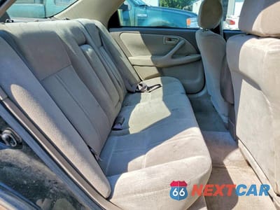 Zdjęcie 10 z 13 samochodu: 2000 TOYOTA CAMRY CE VIN:4T1BG22K2YU758503 - miniatura