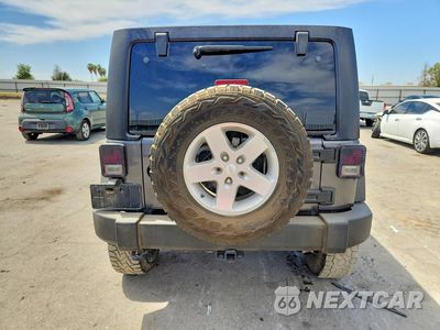 Zdjęcie 6 z 12 samochodu: 2014 JEEP WRANGLER UNLIMITED SPORT VIN:1C4HJWDG7EL246866 - miniatura