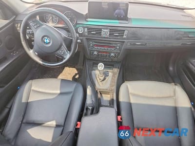 Zdjęcie 8 z 12 samochodu: 2011 BMW 335 XI VIN:WBAPL5C58BA982686 - miniatura