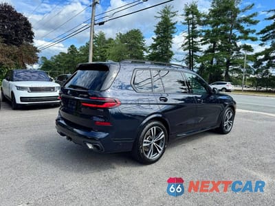 Trzecie zdjęcie samochodu z tyłu: 2024 BMW X7 XDRIVE40I VIN:5UX23EM04R9U41824 - miniatura