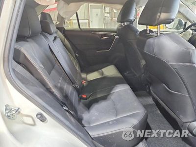 Zdjęcie 11 z 13 samochodu: 2021 TOYOTA RAV4 XLE PREMIUM VIN:2T3A1RFV3MW152171 - miniatura