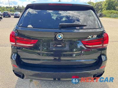Zdjęcie 12 z 14 samochodu: 2018 BMW X5 XDRIVE50I VIN:5UXKR6C55J0U15260 - miniatura