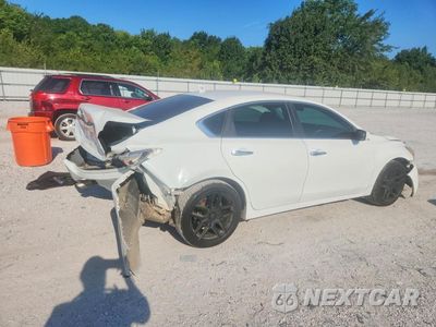 Trzecie zdjęcie samochodu z tyłu: 2015 NISSAN ALTIMA 2.5 S VIN:1N4AL3AP1FN877543 - miniatura