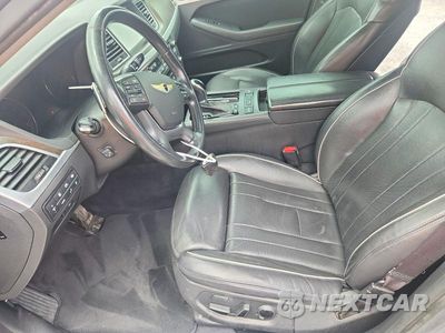 Zdjęcie 7 z 12 samochodu: 2015 HYUNDAI GENESIS 5.0L VIN:KMHGN4JFXFU026872 - miniatura