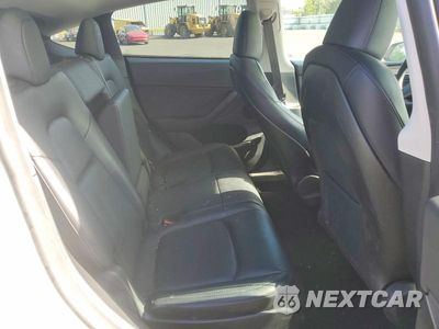 Zdjęcie 10 z 12 samochodu: 2024 TESLA MODEL Y VIN:7SAYGAEEXRF088212 - miniatura