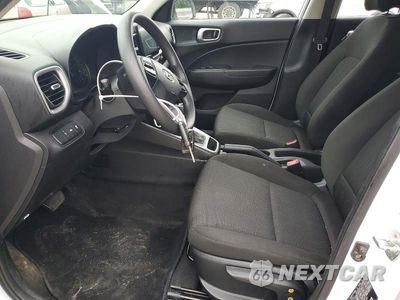 Zdjęcie 7 z 13 samochodu: 2021 HYUNDAI VENUE SE VIN:KMHRB8A34MU065940 - miniatura
