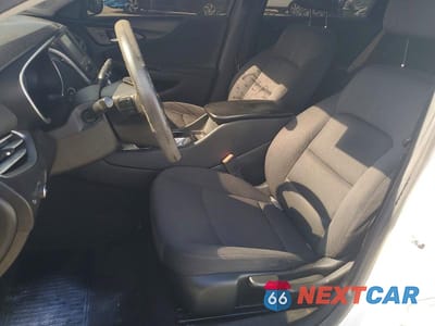 Zdjęcie 7 z 12 samochodu: 2018 CHEVROLET MALIBU LS VIN:1G1ZB5ST5JF214625 - miniatura