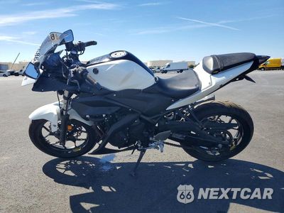 Trzecie zdjęcie samochodu z tyłu: 2016 YAMAHA YZFR3 VIN:MH3RH06Y6GK010416 - miniatura