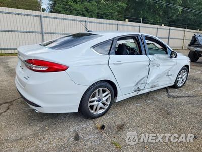 Trzecie zdjęcie samochodu z tyłu: 2018 FORD FUSION SE HYBRID VIN:3FA6P0LU2JR192811 - miniatura