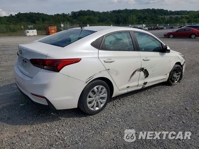 Trzecie zdjęcie samochodu z tyłu: 2021 HYUNDAI ACCENT SE VIN:3KPC24A66ME150001 - miniatura