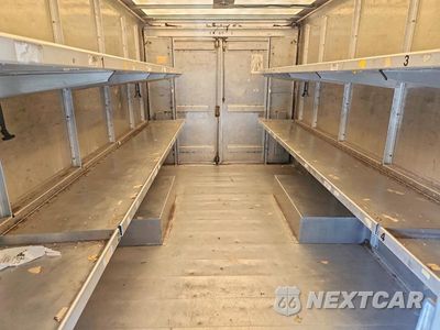 Zdjęcie 11 z 13 samochodu: 2013 FORD E450 DELIVERY TRUCK VIN:1FC4E4KL4DDB11795 - miniatura